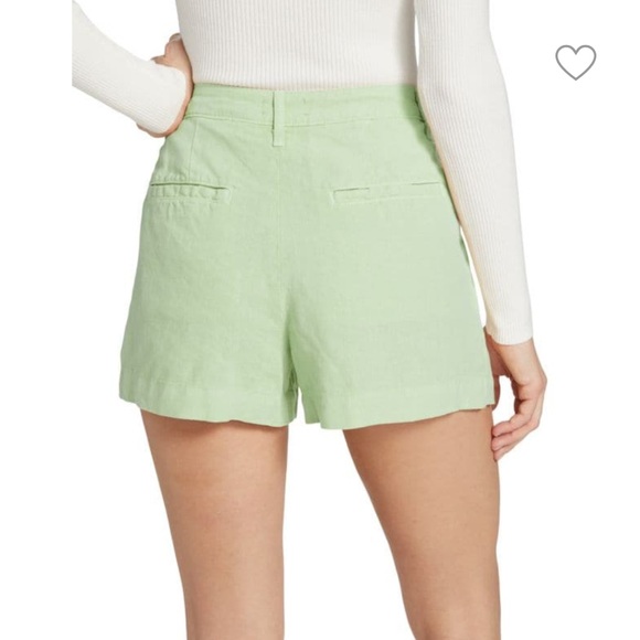 NWT L’AGENCE 100% linen Green Pleaded Shorts. Size 24 - Picture 5 of 8